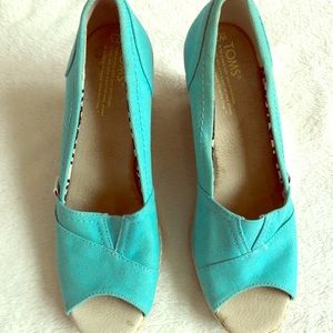 Toms shoes